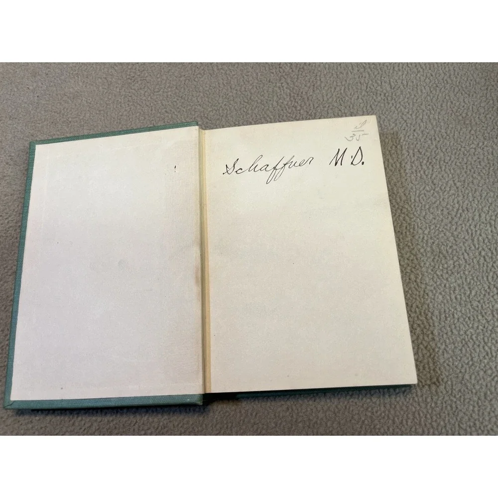 Shaksperian Synopses Outlines or Arguments of the‎ Plays of Shakspeare McSpadden